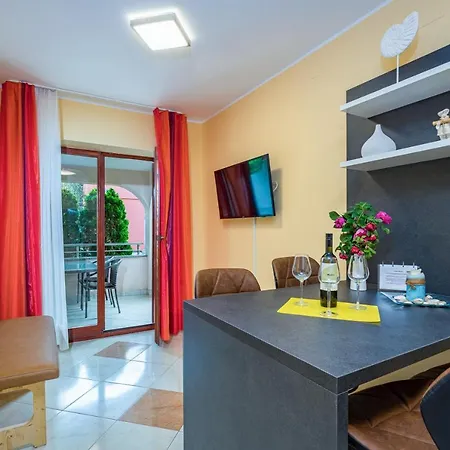Apartment Kazun - App1 Fazana